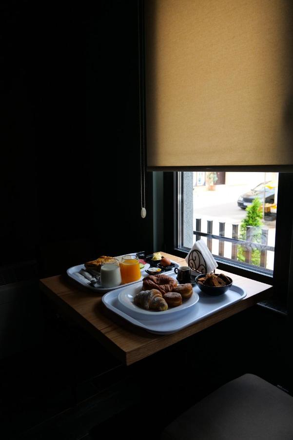 Mergan Hotel Korça Exteriör bild