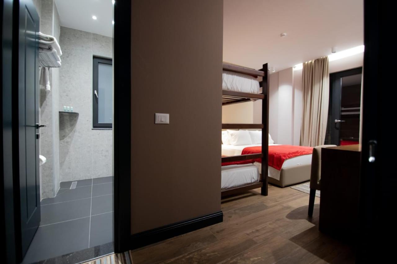 Mergan Hotel Korça Exteriör bild